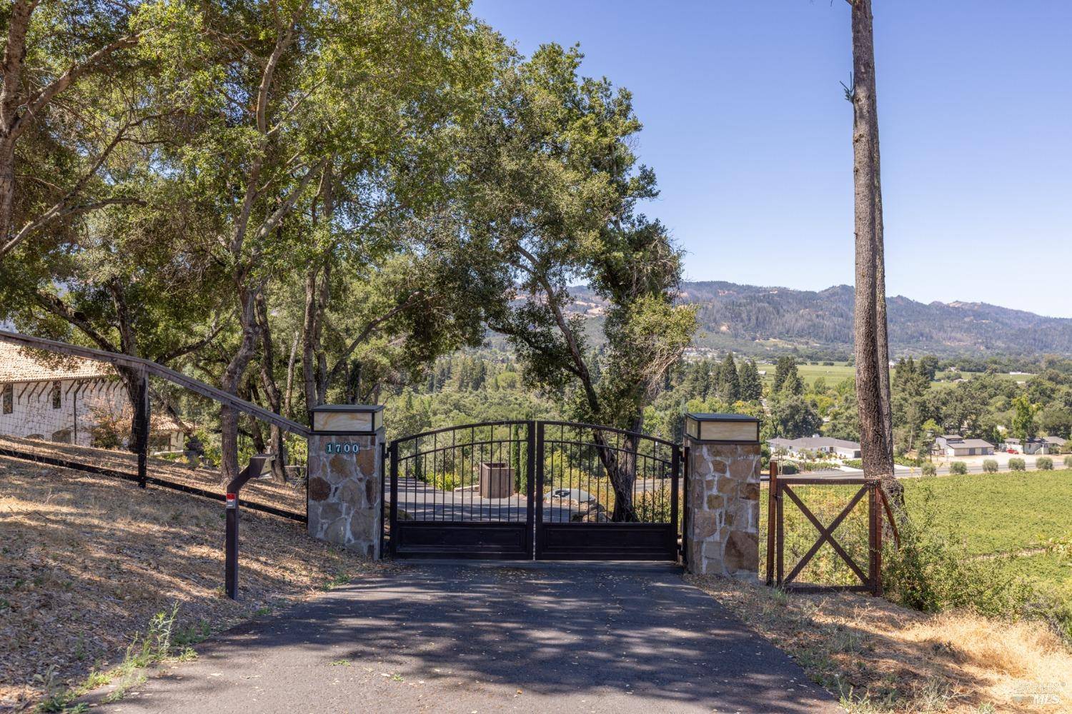 St. Helena, CA 94574,1700 Howell Mountain RD