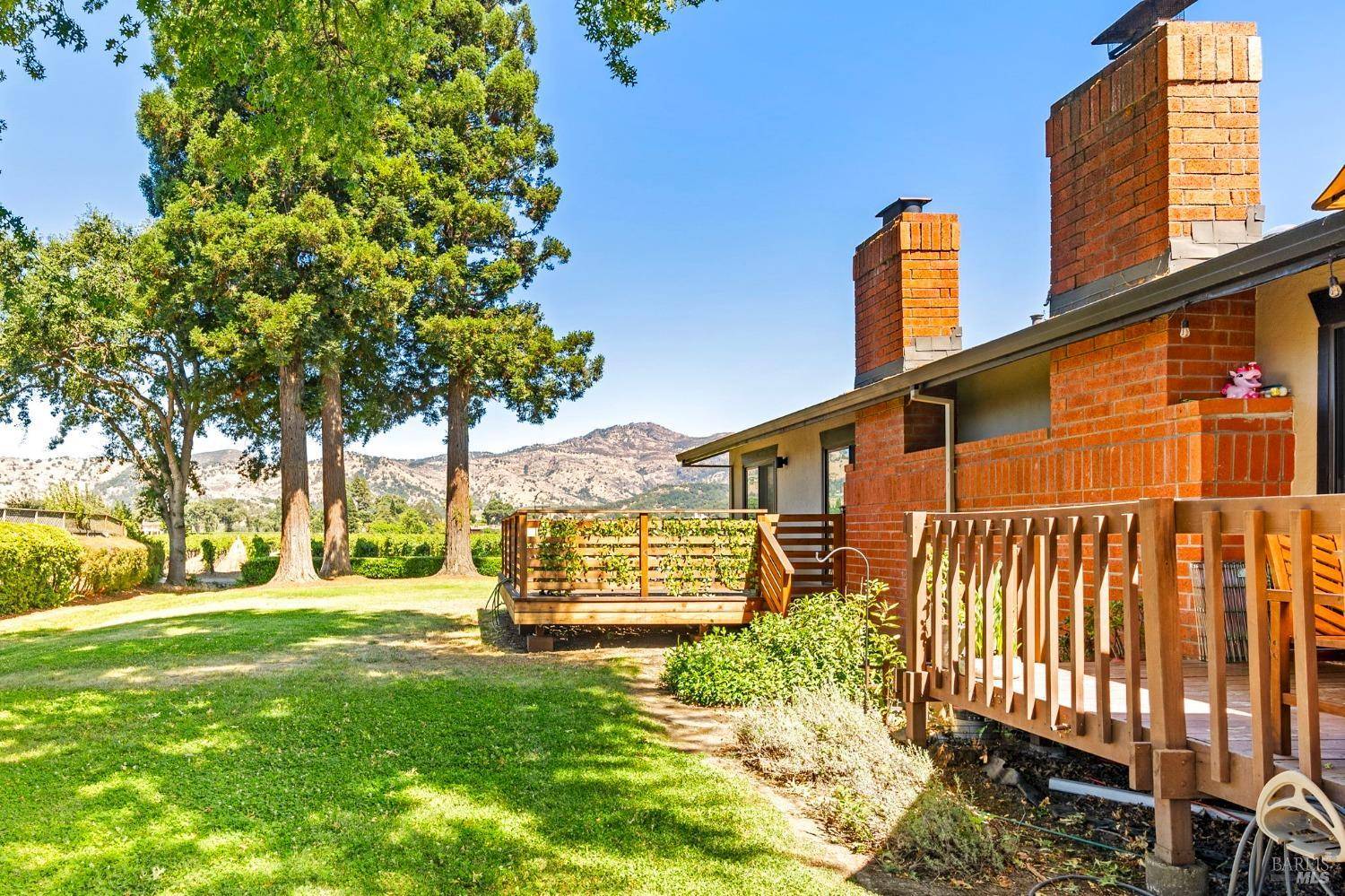 Yountville, CA 94599,152 Vineyard CIR