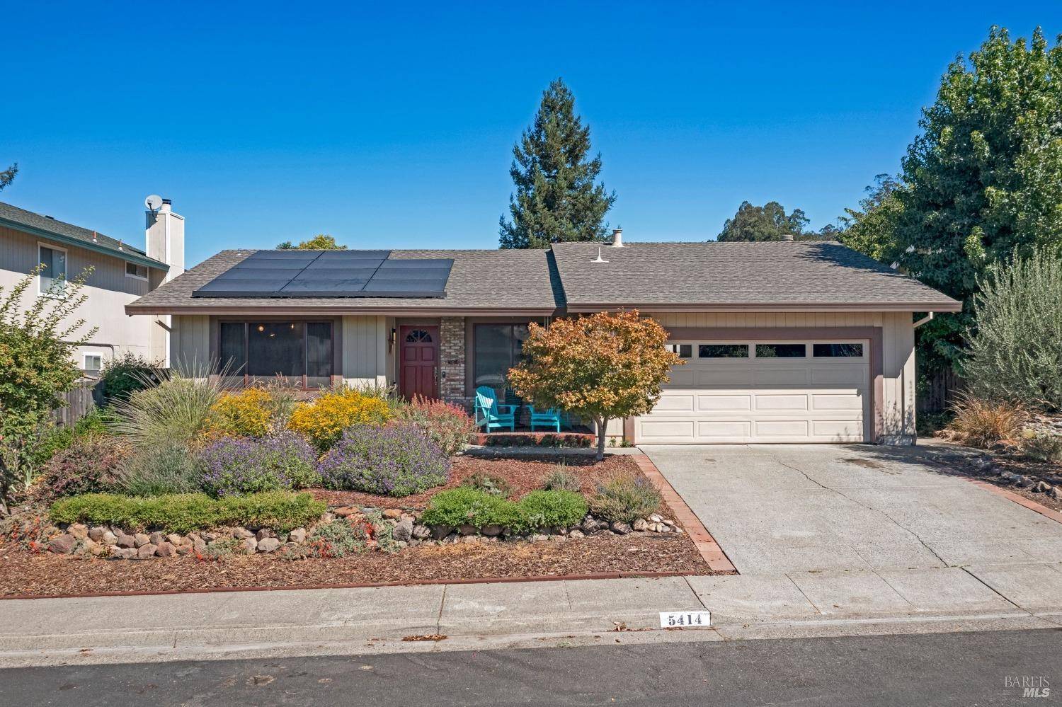 Santa Rosa, CA 95403,5414 Marigold LN