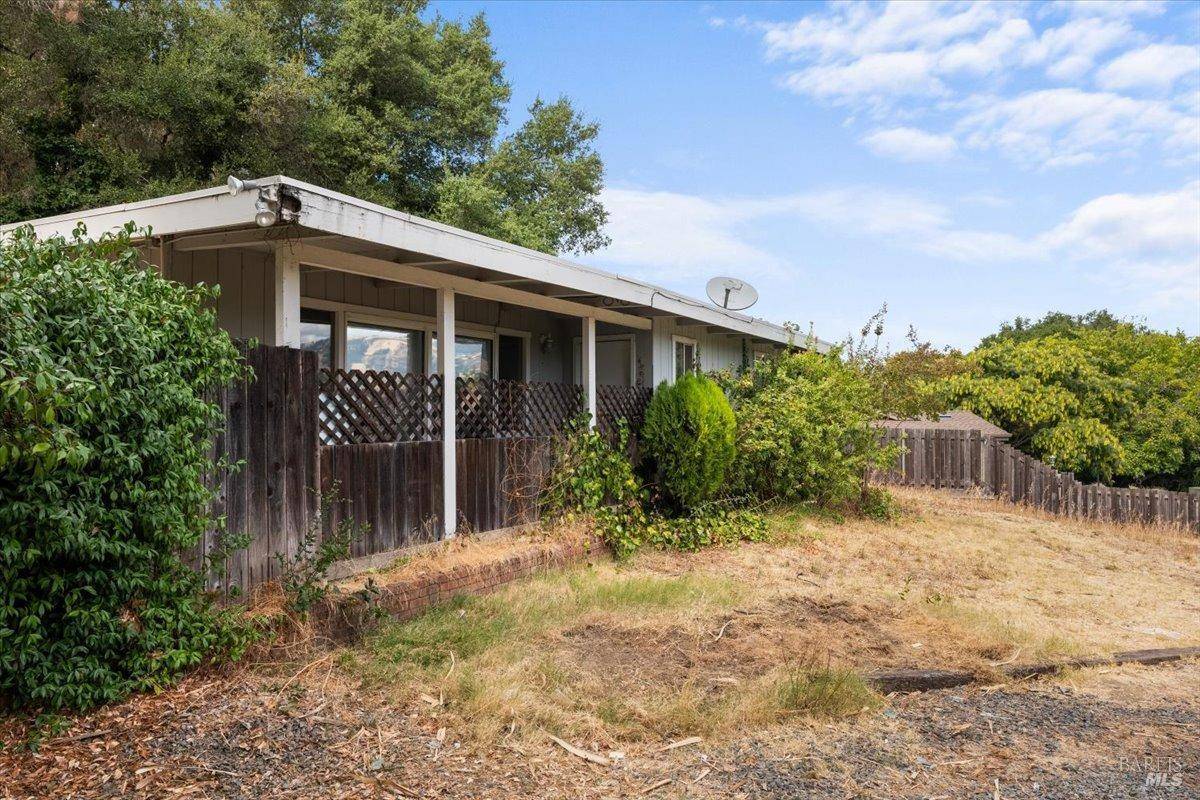 Geyserville, CA 95441,155 Patteson CT