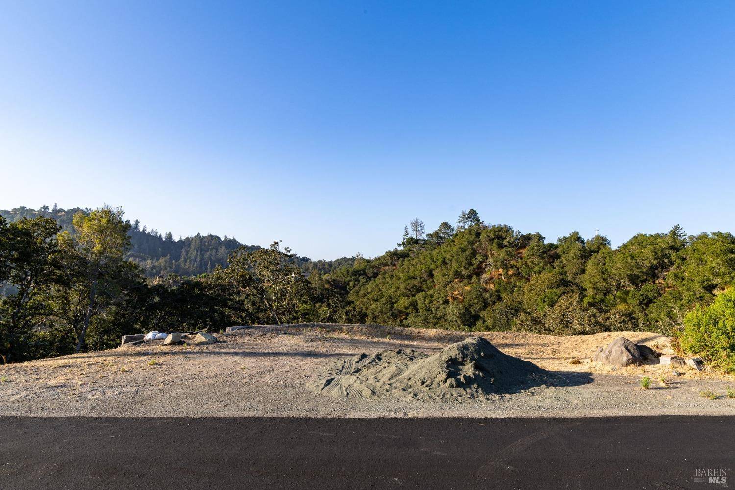 Santa Rosa, CA 95403,5271 Vista Grande DR
