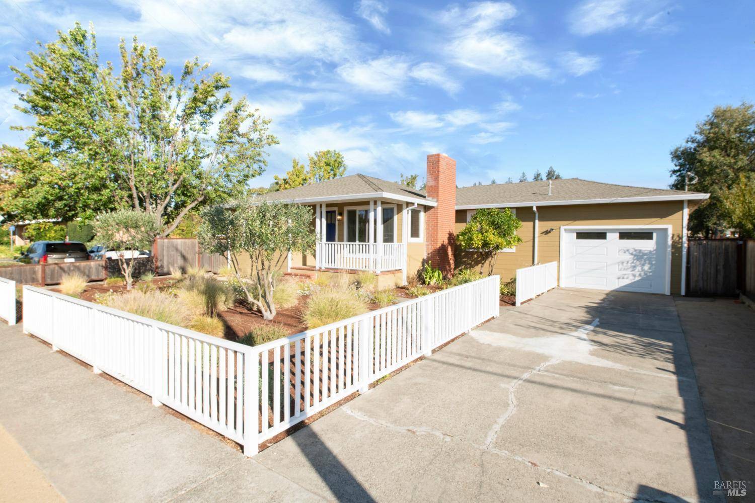 Sonoma, CA 95476,230 Perkins ST #232