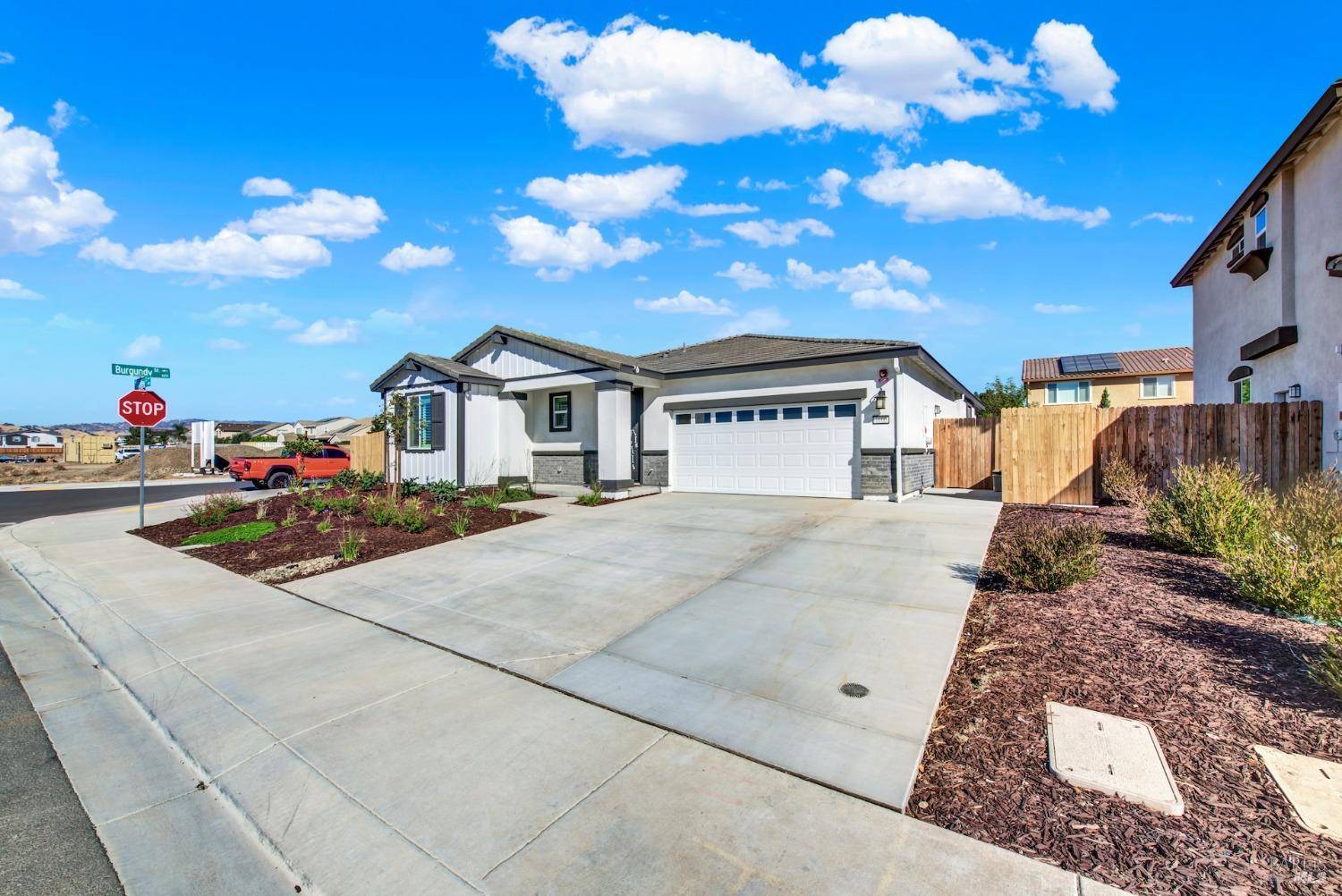 Vacaville, CA 95687,1000 Yateley CT