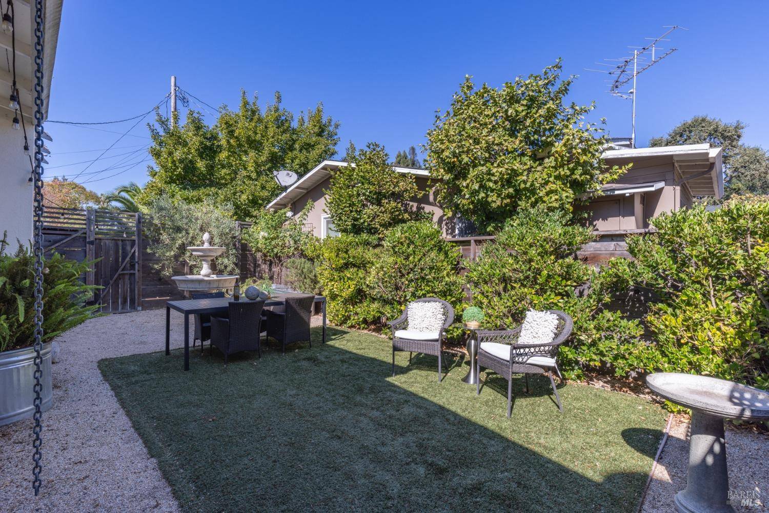 Napa, CA 94559,2 Bulson CT