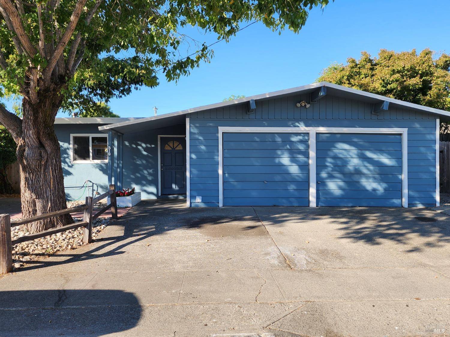 Santa Rosa, CA 95401,519 Palomino DR