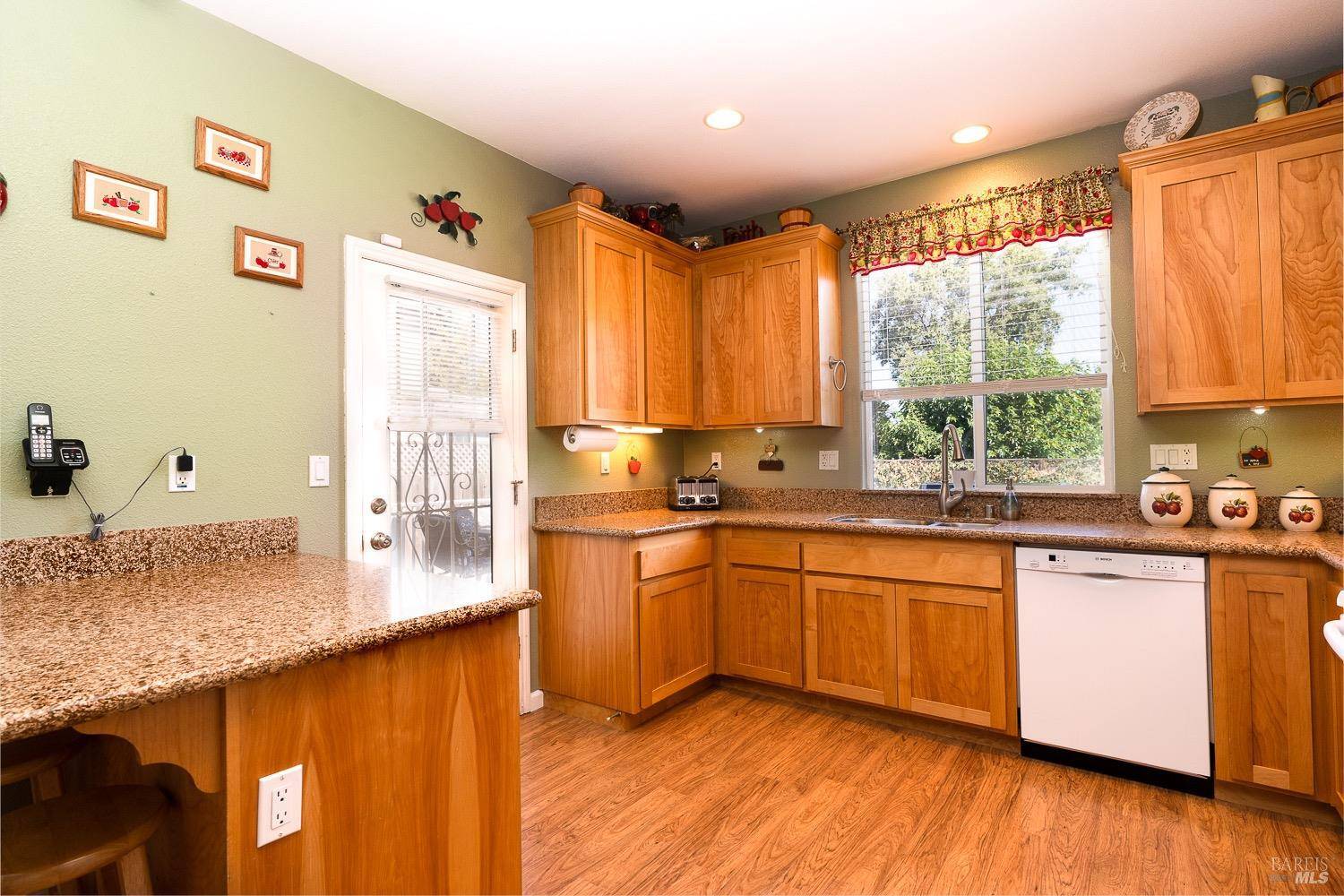 Santa Rosa, CA 95401,1617 Clover LN