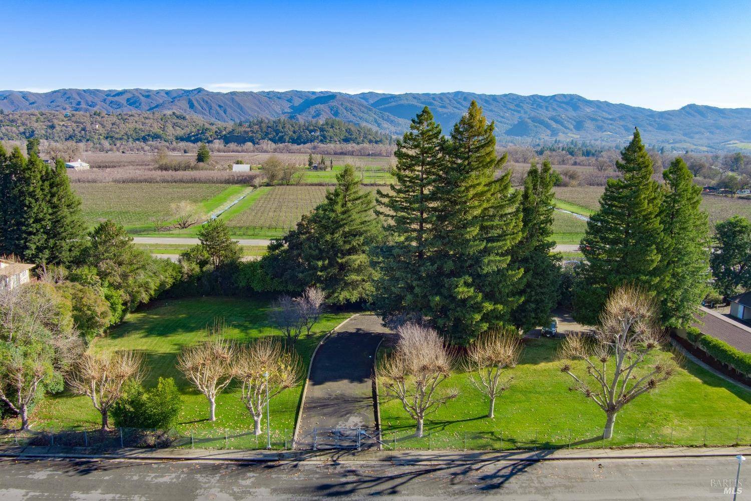 Ukiah, CA 95482,979 Marlene ST