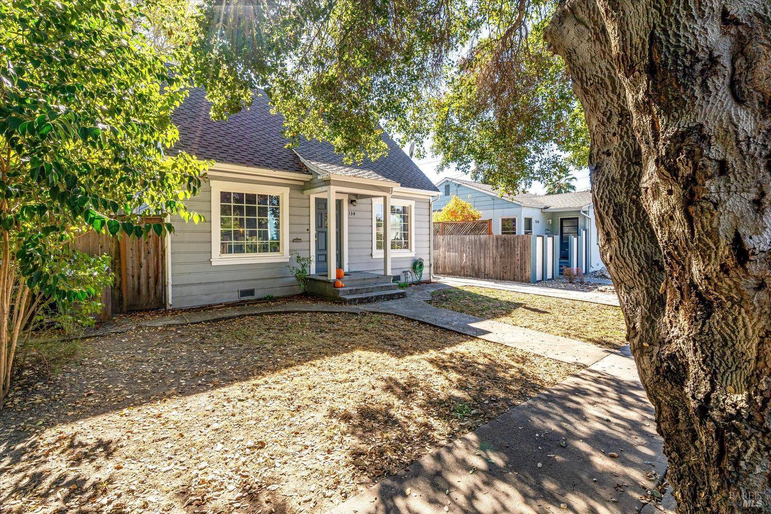 Santa Rosa, CA 95401,134 11th ST