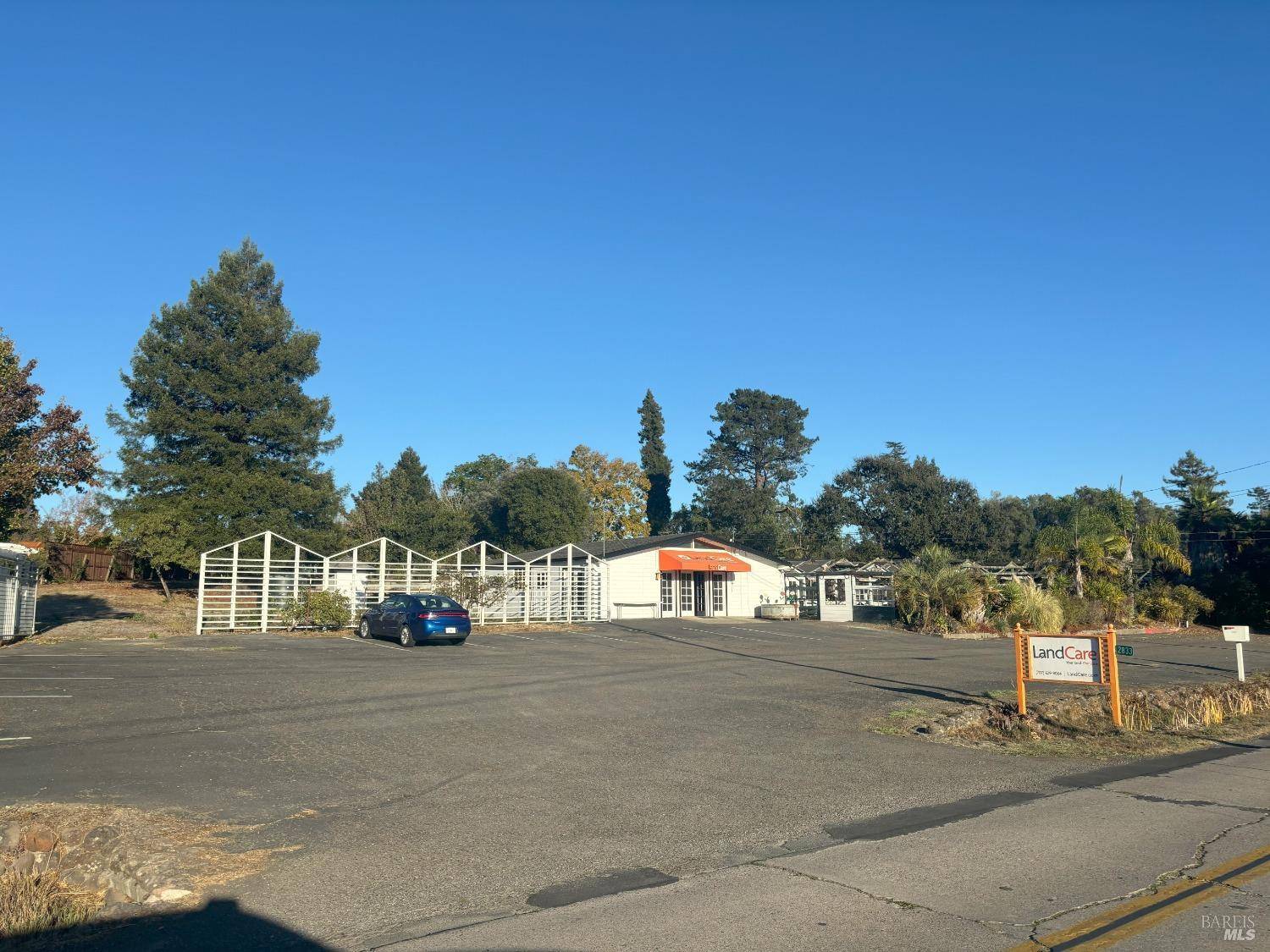 Sebastopol, CA 95472,2833 Old Gravenstein HWY