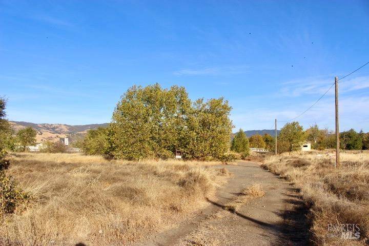 Hopland, CA 95449,13711 Mountain House RD