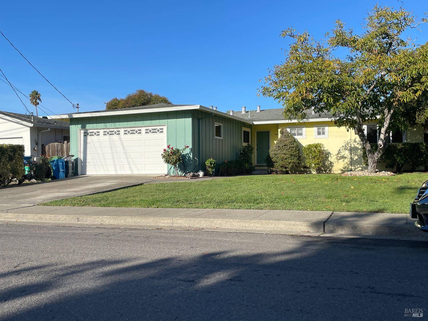 Petaluma, CA 94954,1421 Sierra DR