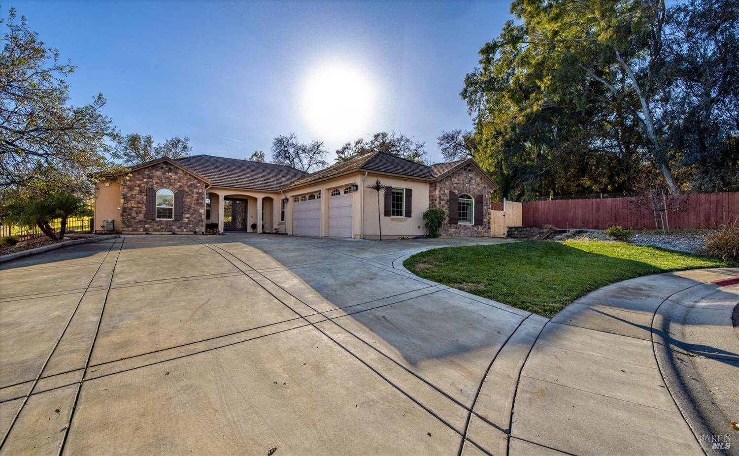 Vacaville, CA 95688,3018 Chardonnay CT