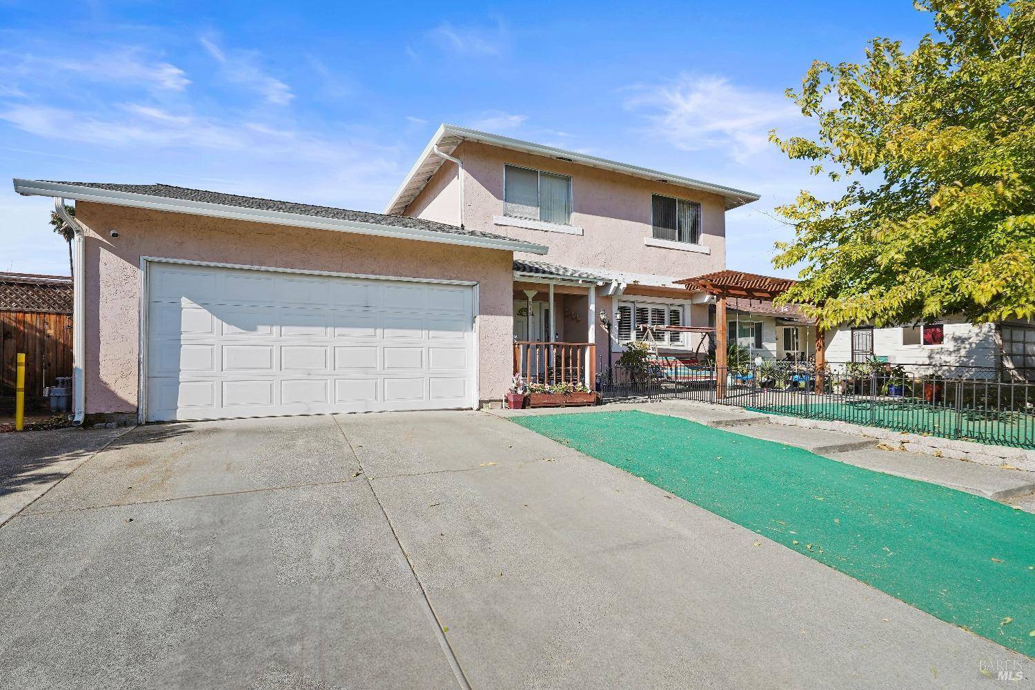 Suisun City, CA 94585,816 Tree Duck WAY