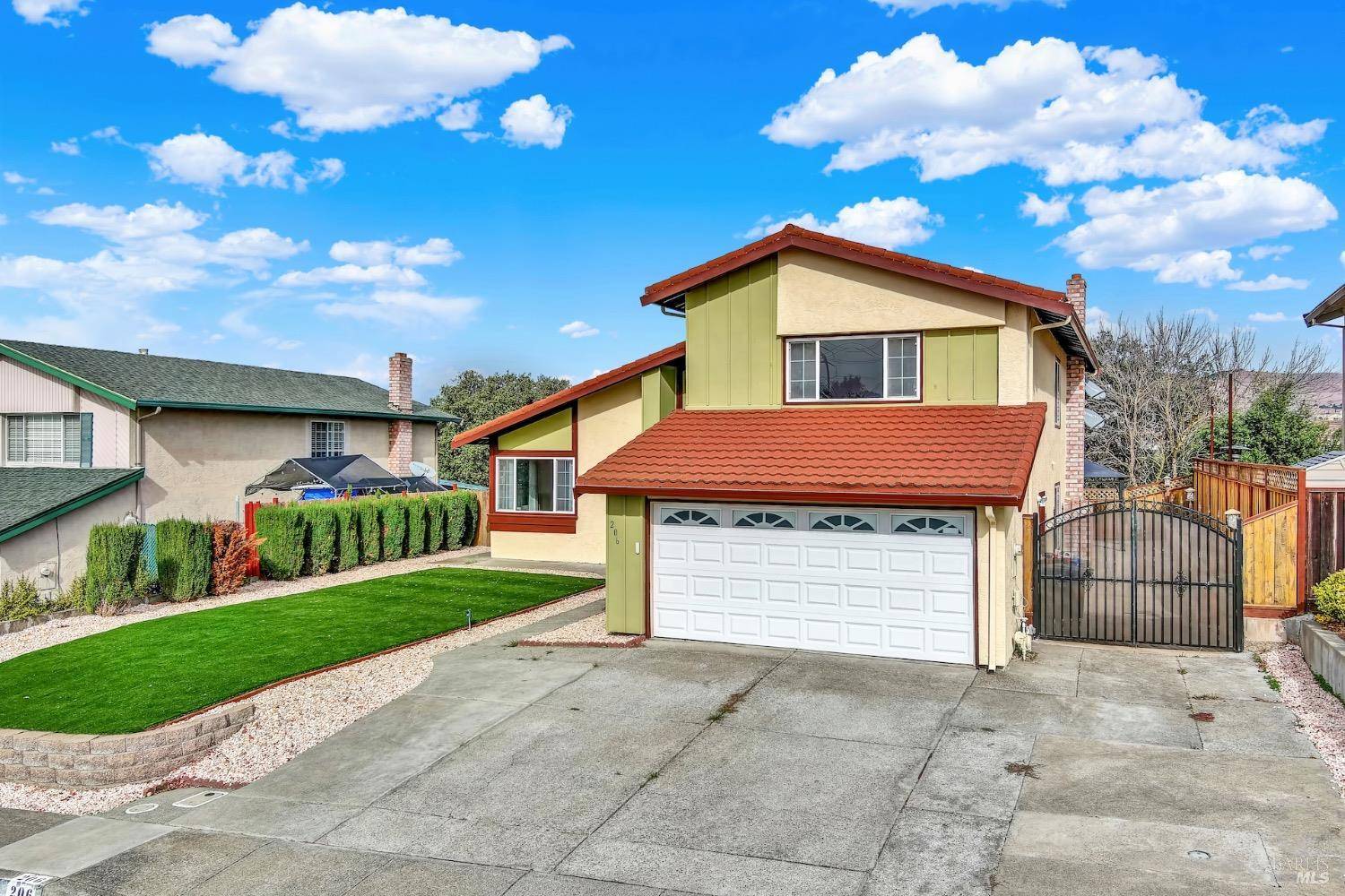 Vallejo, CA 94591,206 Glenview CIR