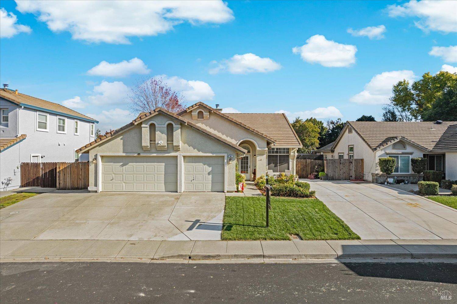 Vacaville, CA 95687,961 Copper WAY