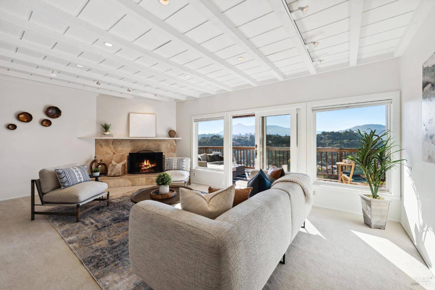 San Rafael, CA 94901,116 Maywood WAY