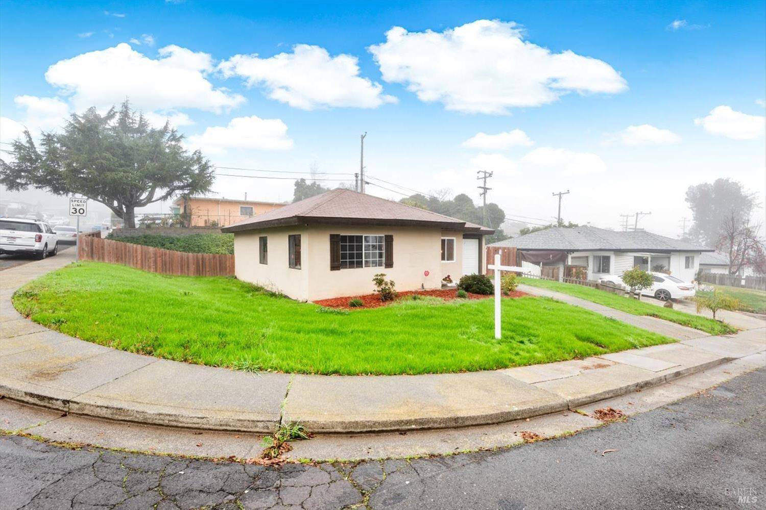 Vallejo, CA 94591,901 Palou ST