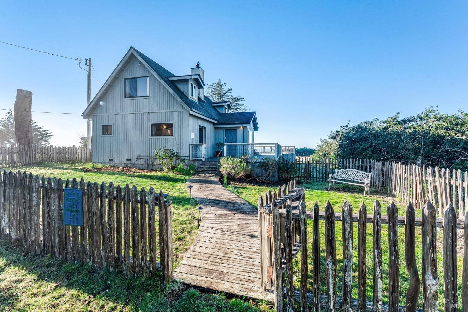 Gualala, CA 95445,37800 Old Coast HWY