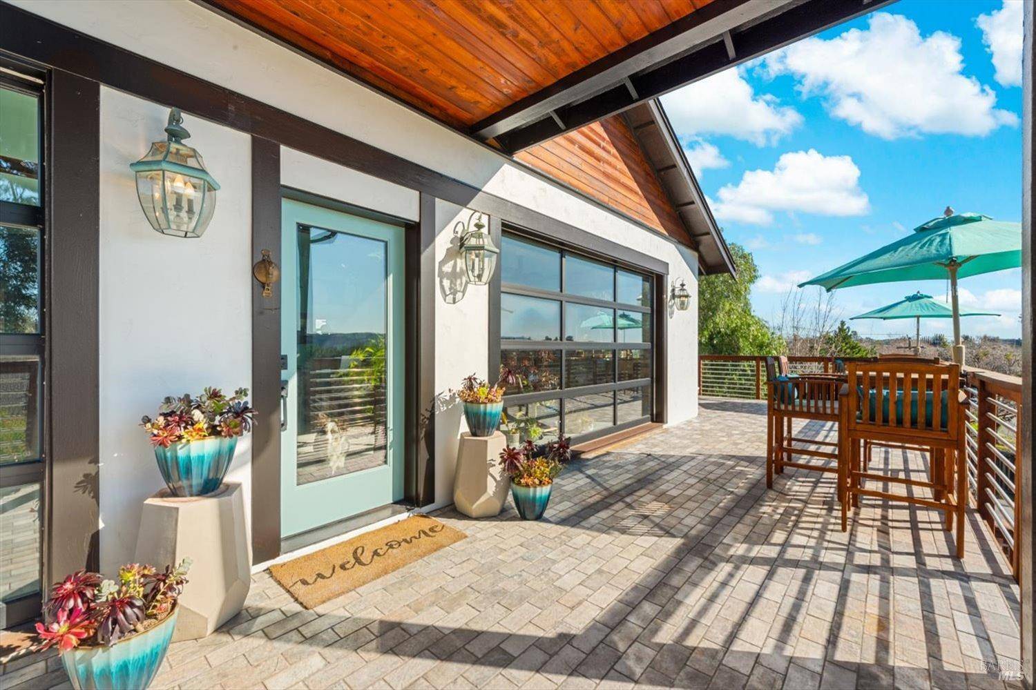 Benicia, CA 94510,2135 E 2nd ST