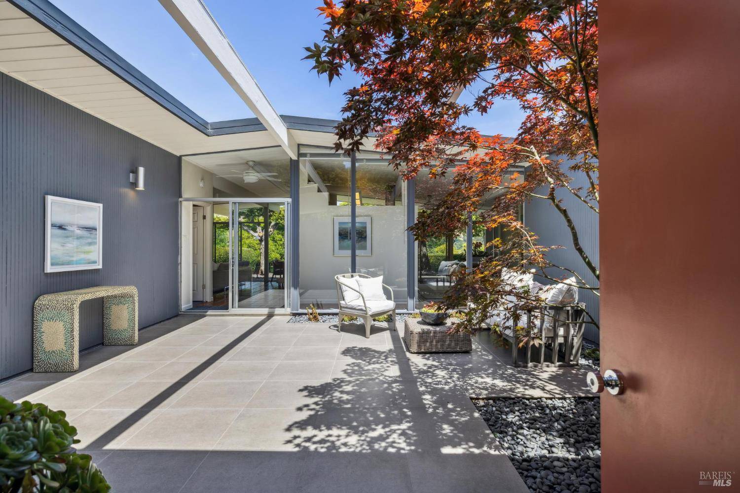 San Rafael, CA 94903,708 Birchwood CT
