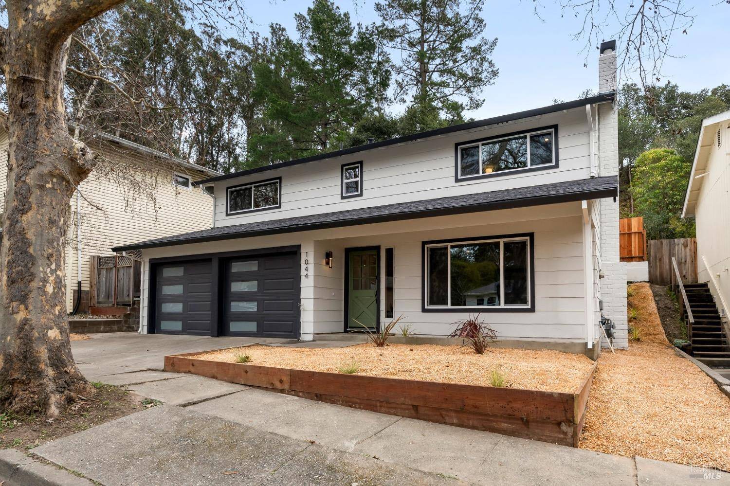 Petaluma, CA 94952,1044 McNear AVE
