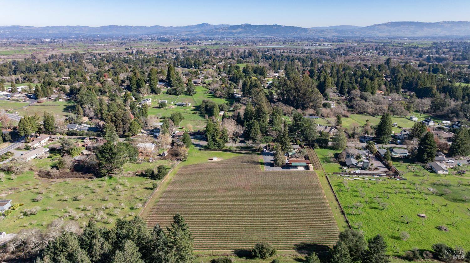 Sebastopol, CA 95472,1090 Cunningham RD