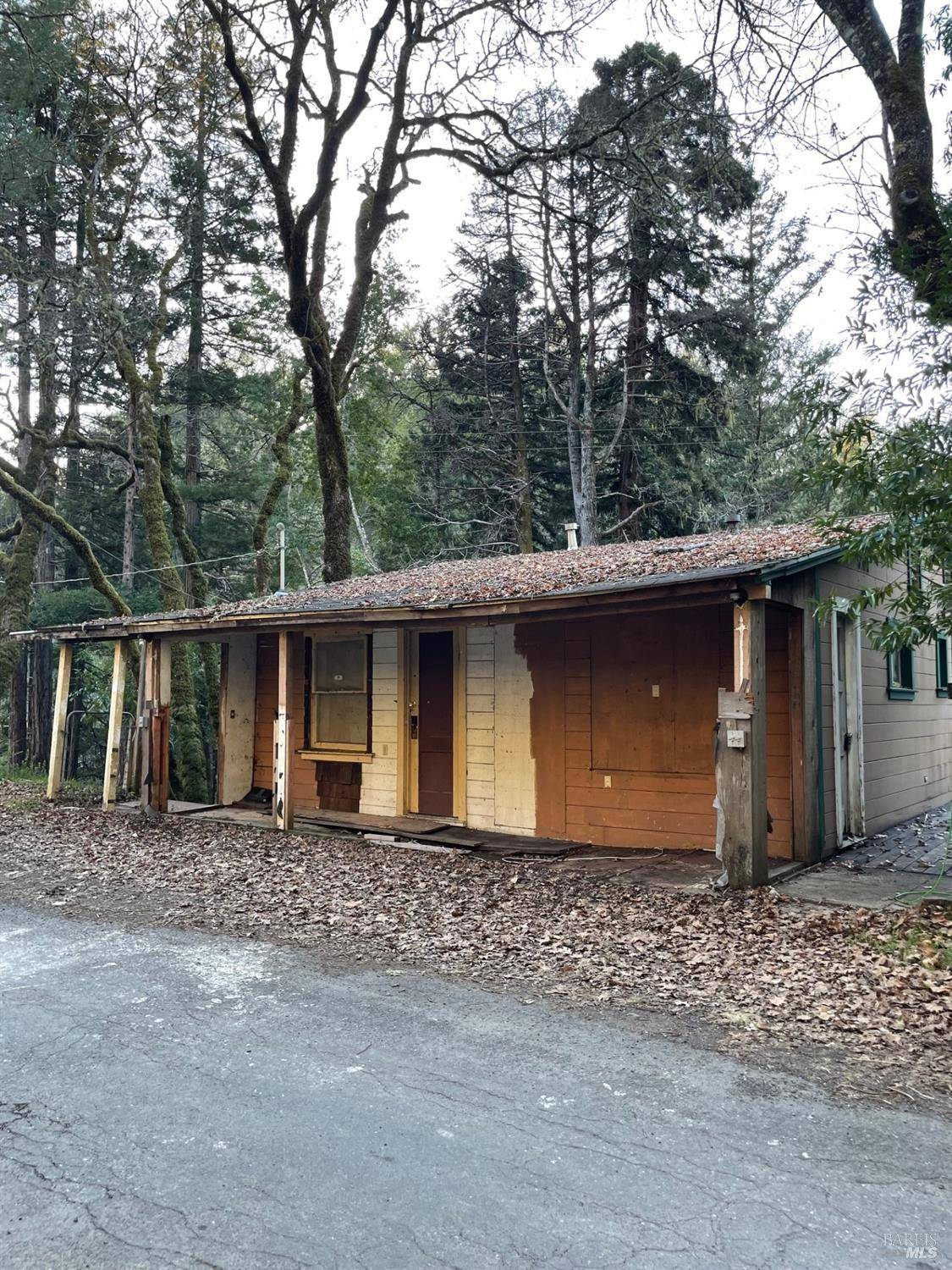 Cazadero, CA 95421,18990 King Ridge RD #18992