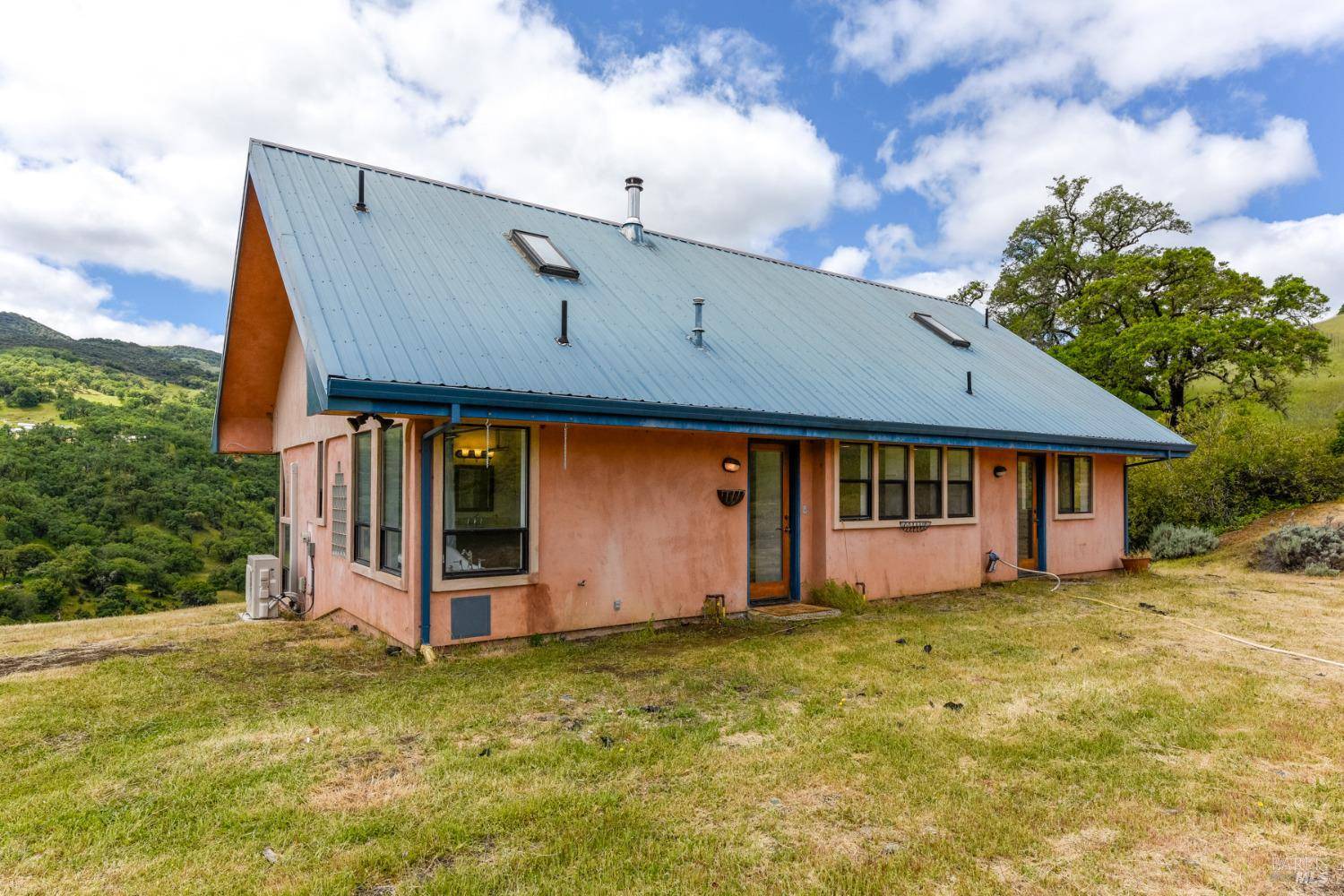 Hopland, CA 95449,4610 Feliz Creek RD