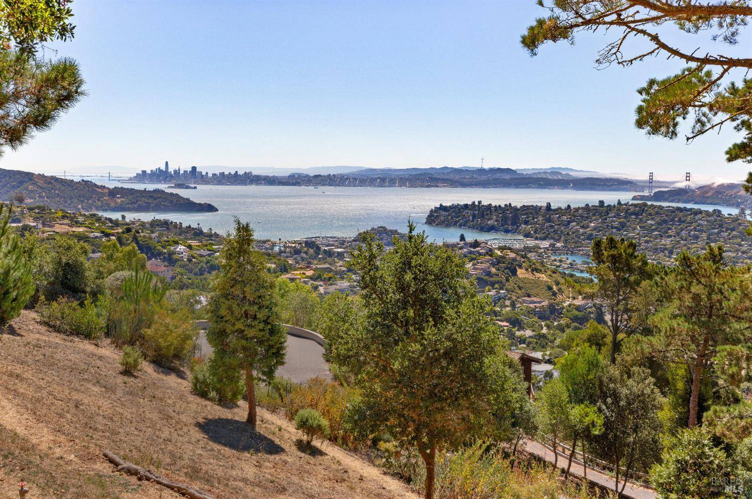 Tiburon, CA 94920,107 Mount Tiburon RD