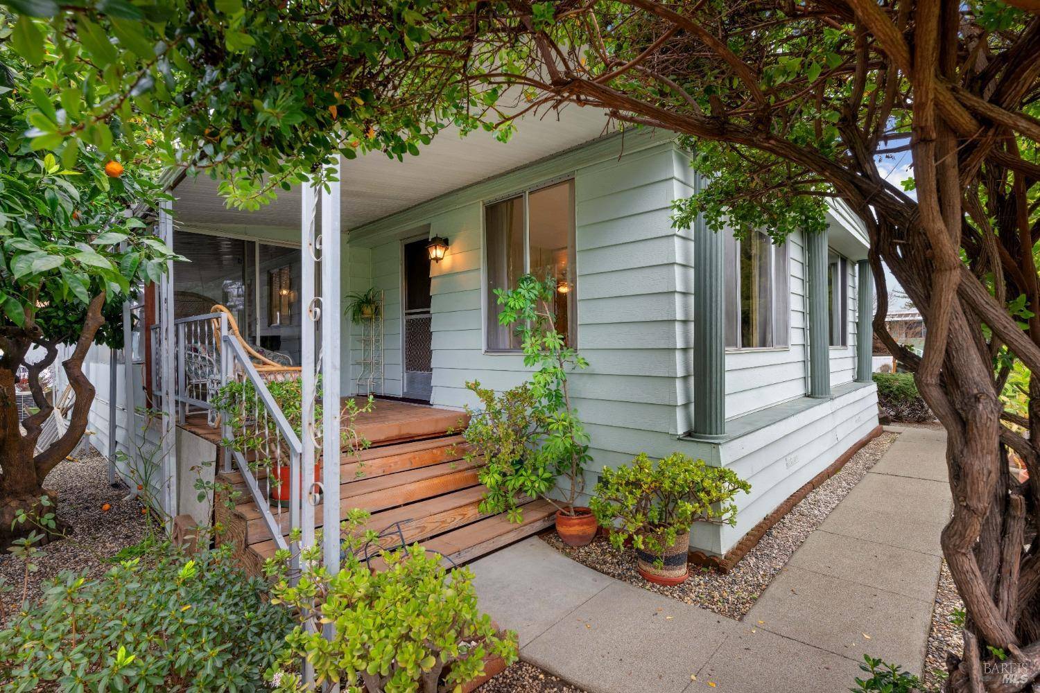 Napa, CA 94558,1 Hacienda DR