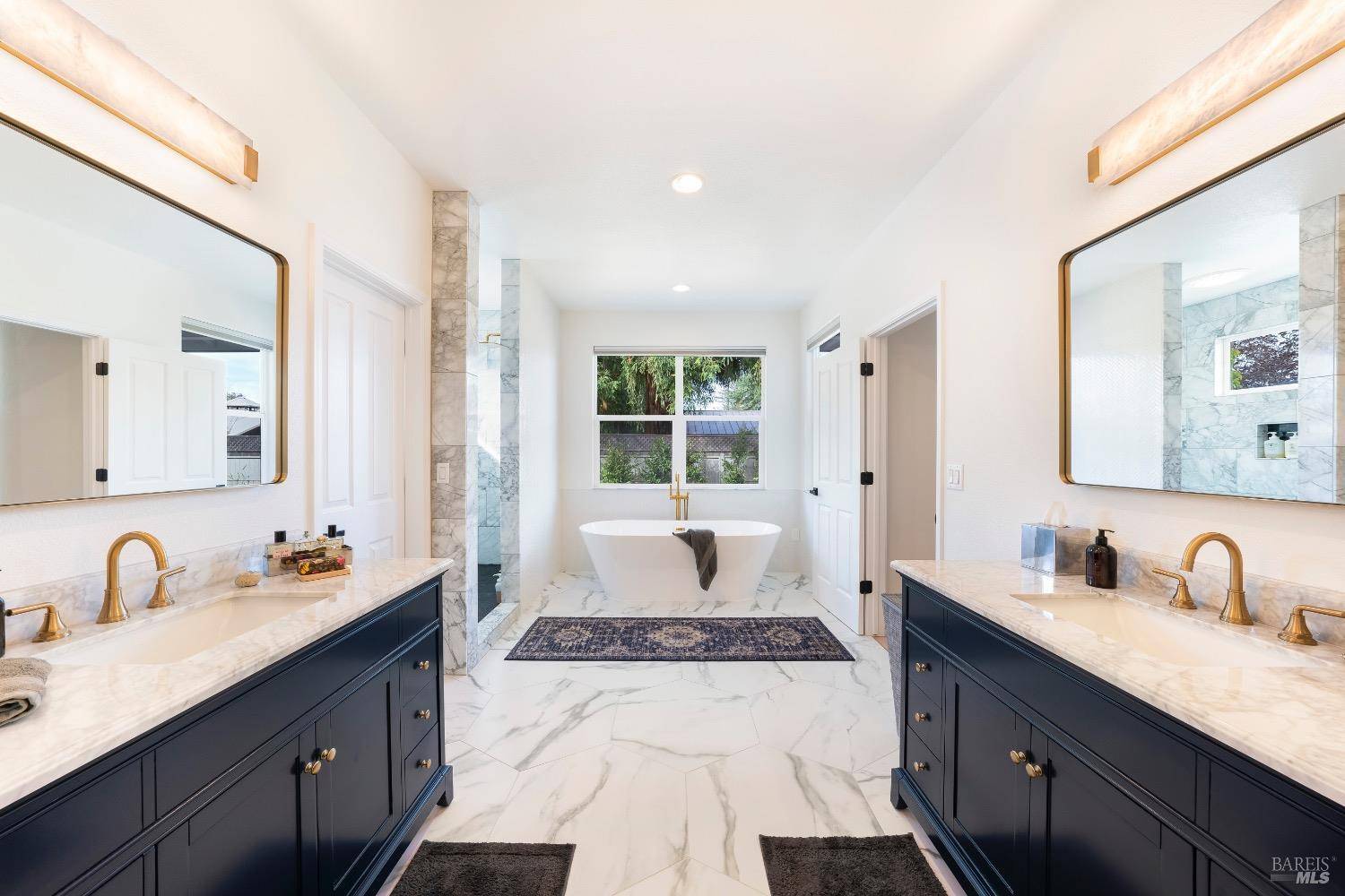 St. Helena, CA 94574,1586 Arrowhead DR