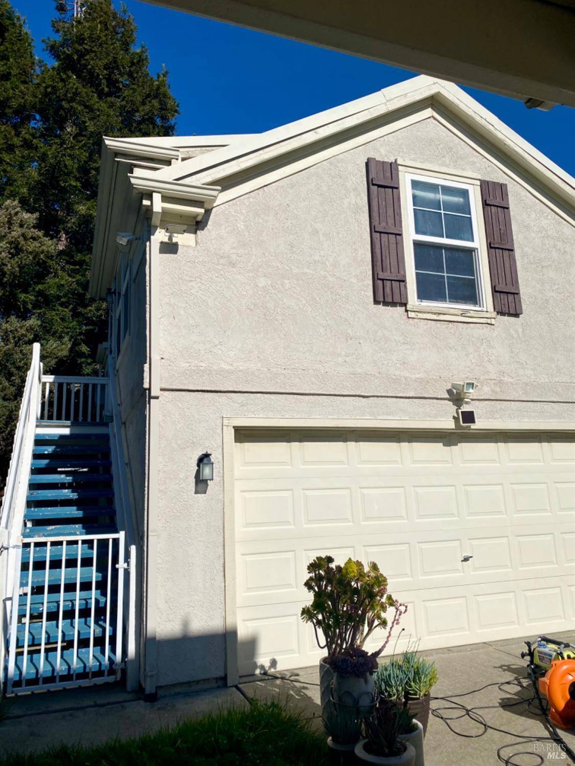 Fairfield, CA 94534,582 Mural LN