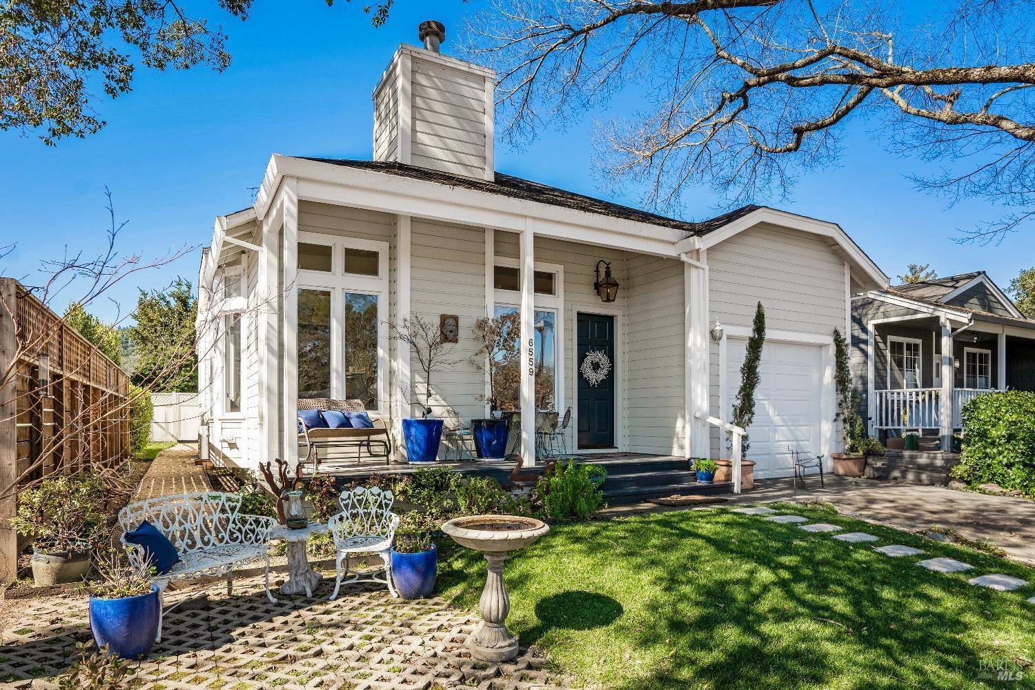 Yountville, CA 94599,6559 Yount ST
