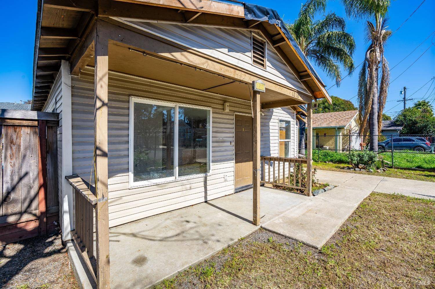 Vallejo, CA 94590,1210 Capitol ST