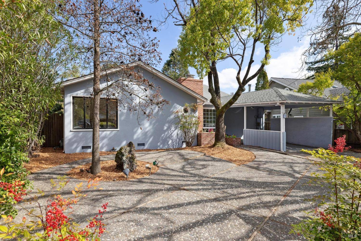San Anselmo, CA 94960,25 Angela AVE