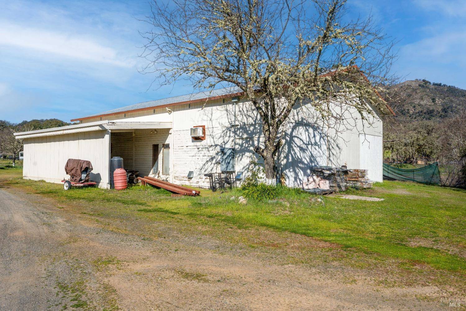 Hopland, CA 95449,10880 Eagle Rock RD