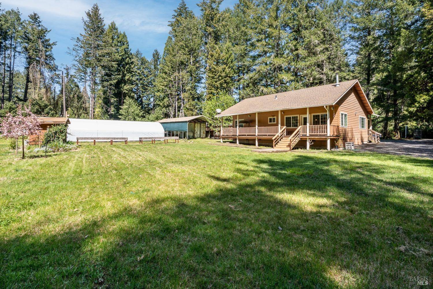 Laytonville, CA 95454,1271 Hoiland RD