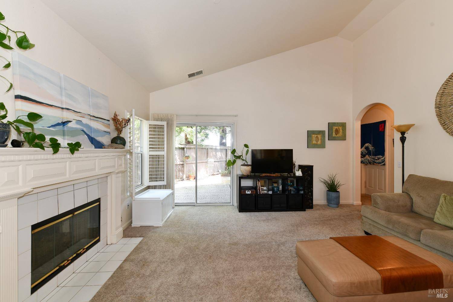 Windsor, CA 95492,703 Harry James CT