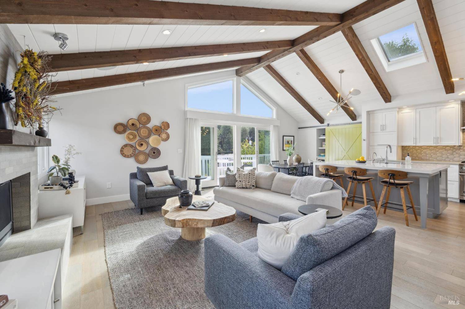 Mill Valley, CA 94941,35 Bernard ST
