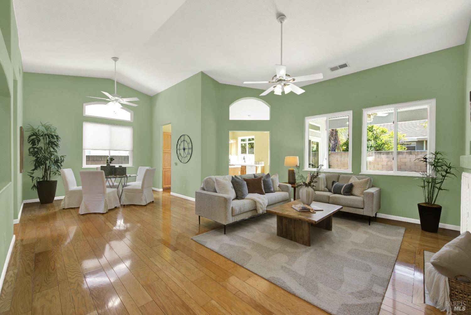 Vacaville, CA 95687,137 Currant LN