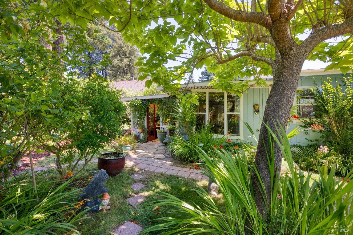 Cazadero, CA 95421,58 Magic Mountain RD