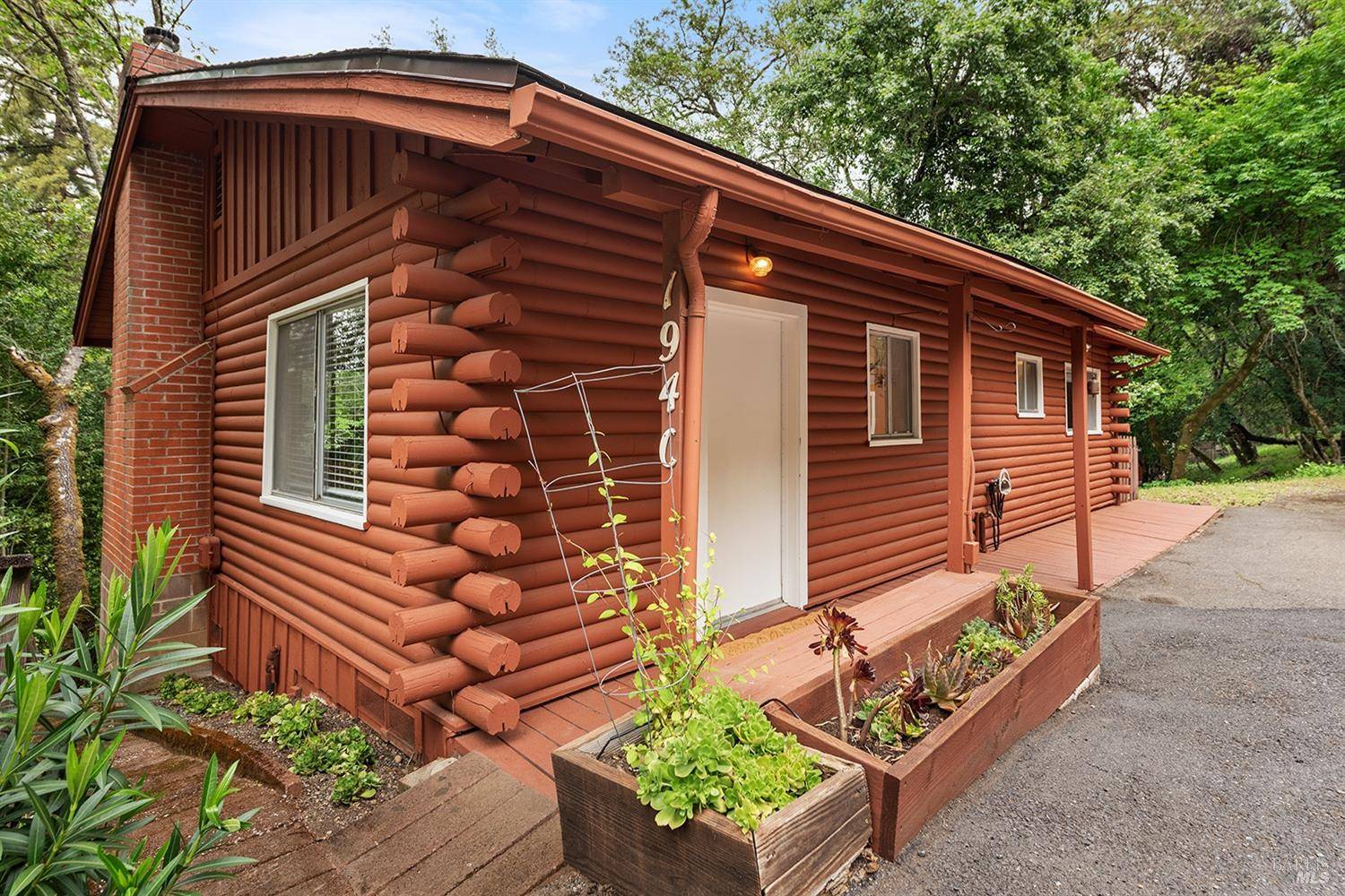 Healdsburg, CA 95448,1940 N Fitch Mountain RD