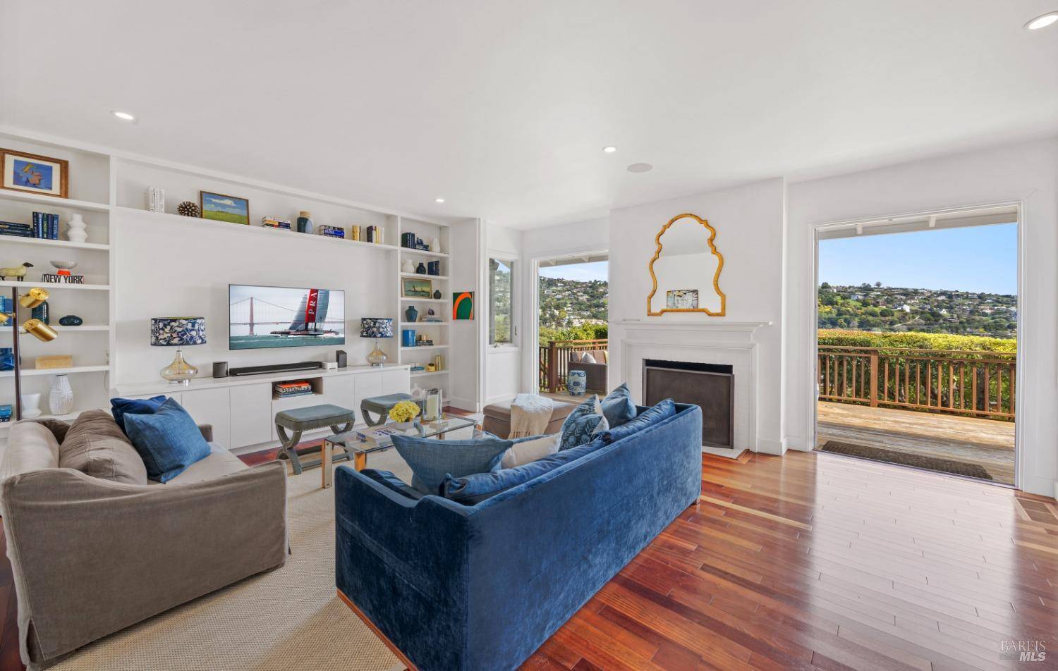 Belvedere, CA 94920,1 North Point CIR