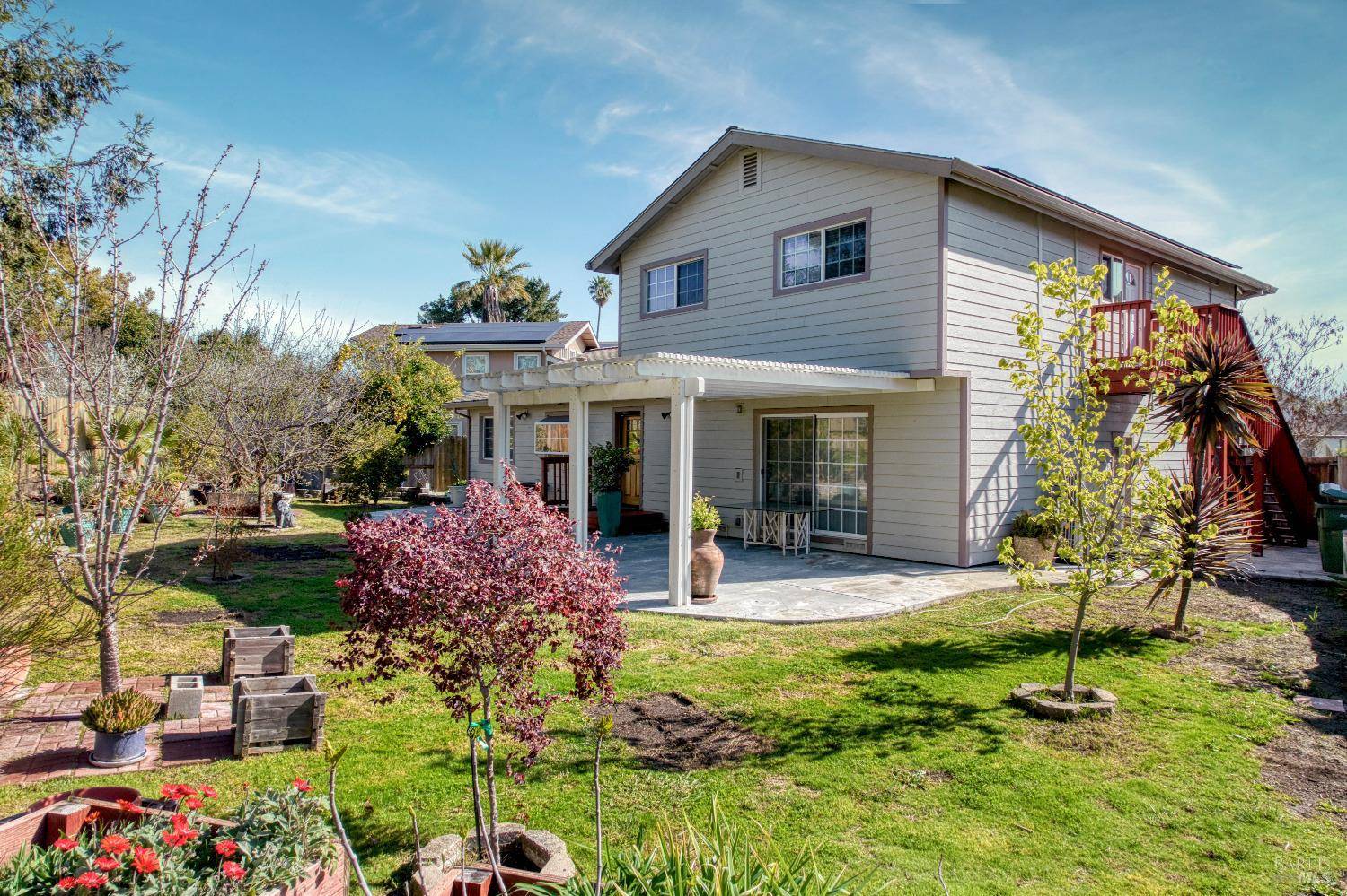 Petaluma, CA 94954,840 Sprucewood CT
