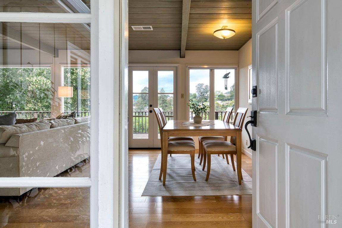 San Rafael, CA 94901,22 Broadview DR