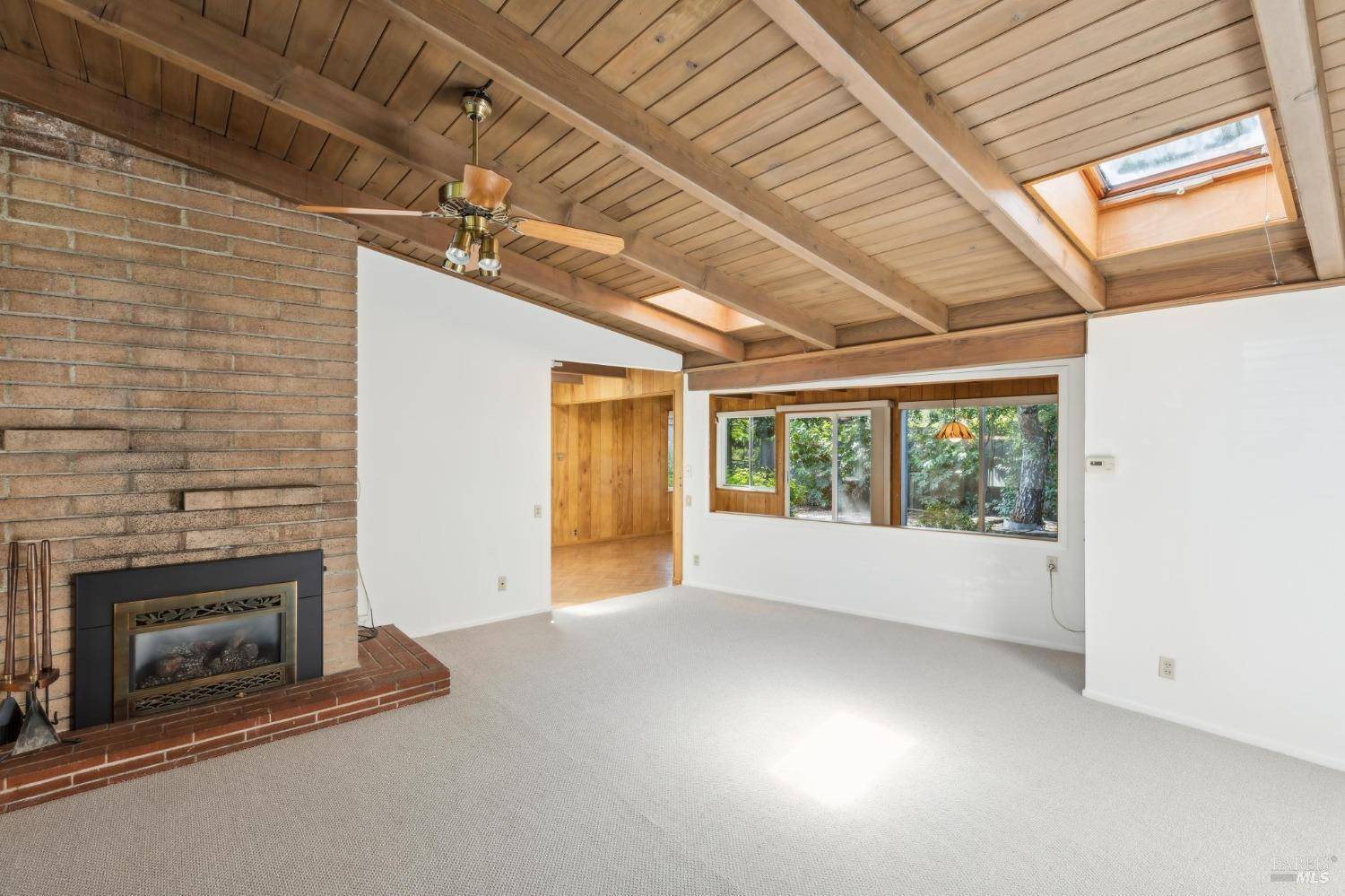 Sonoma, CA 95476,157 Patten ST