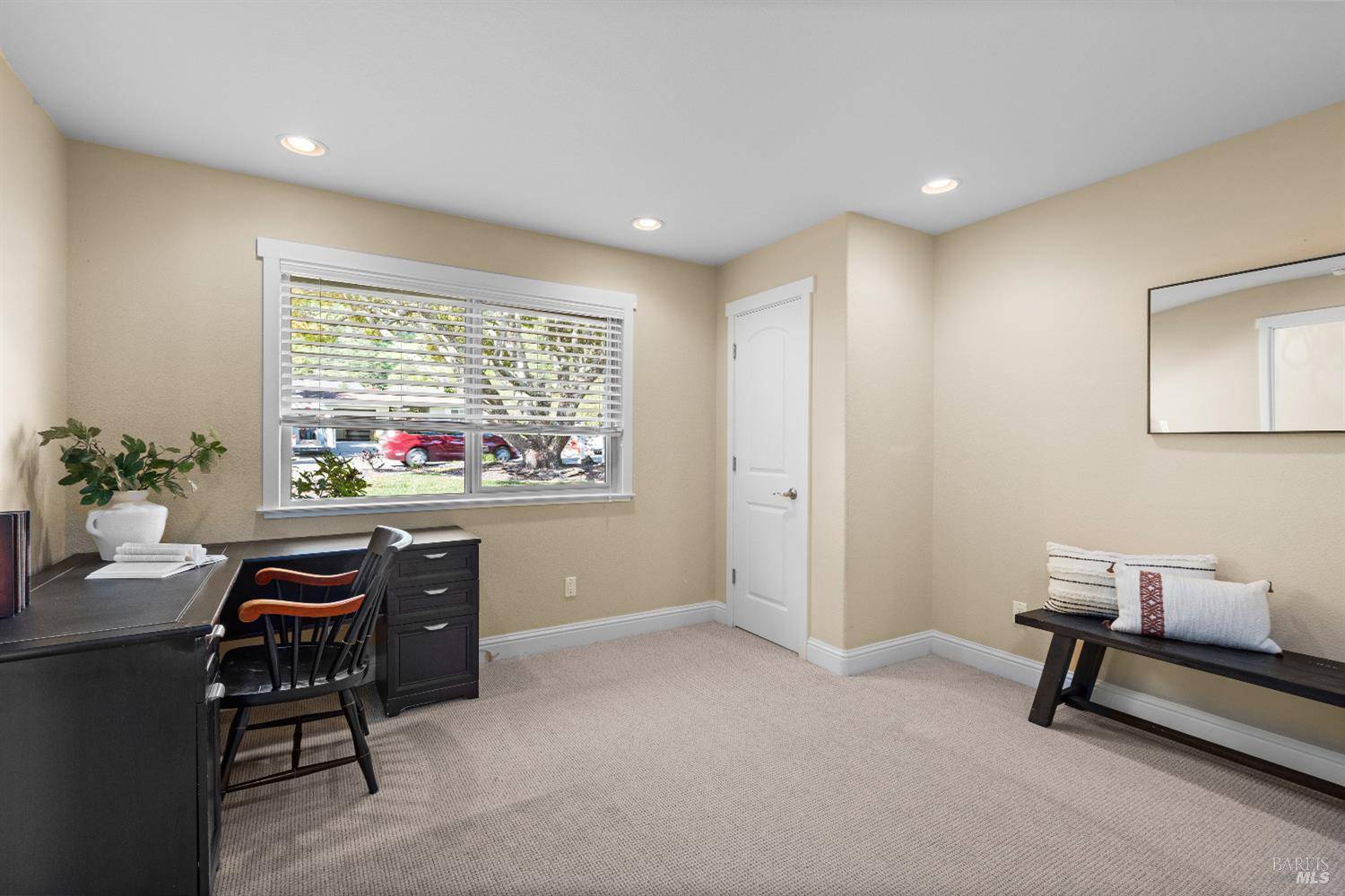 Santa Rosa, CA 95409,7379 Oakmont DR