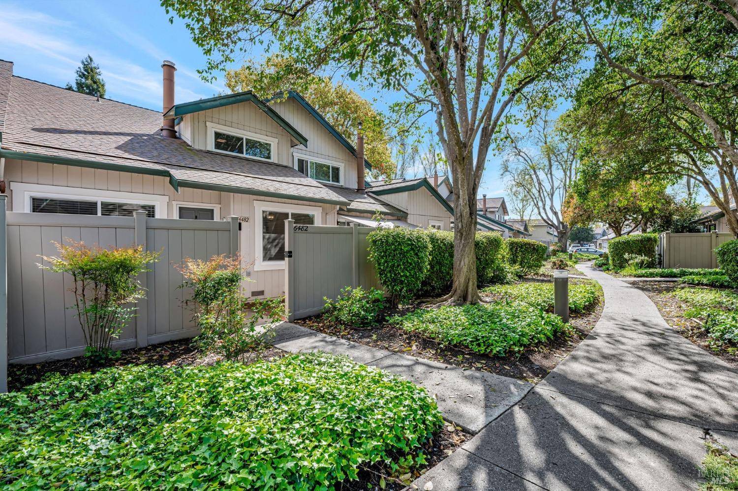 Rohnert Park, CA 94928,6482 Meadow Pines AVE