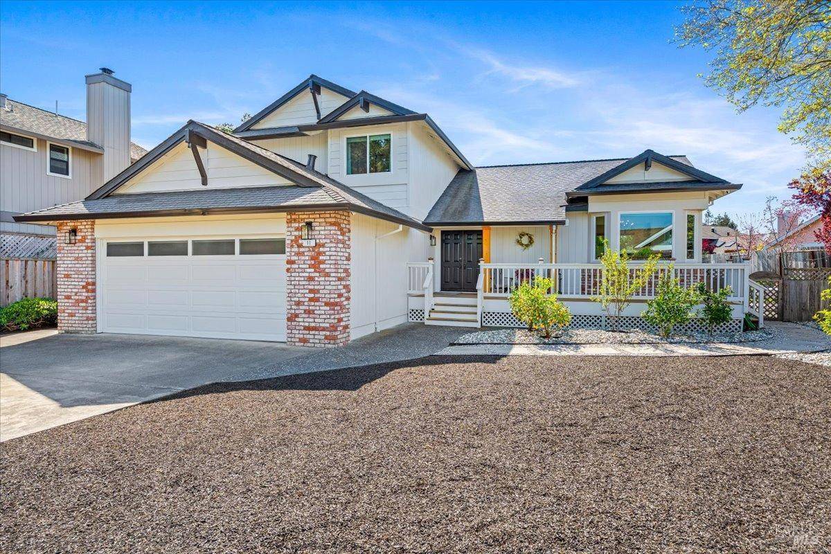 Petaluma, CA 94954,11 Persimmon CT