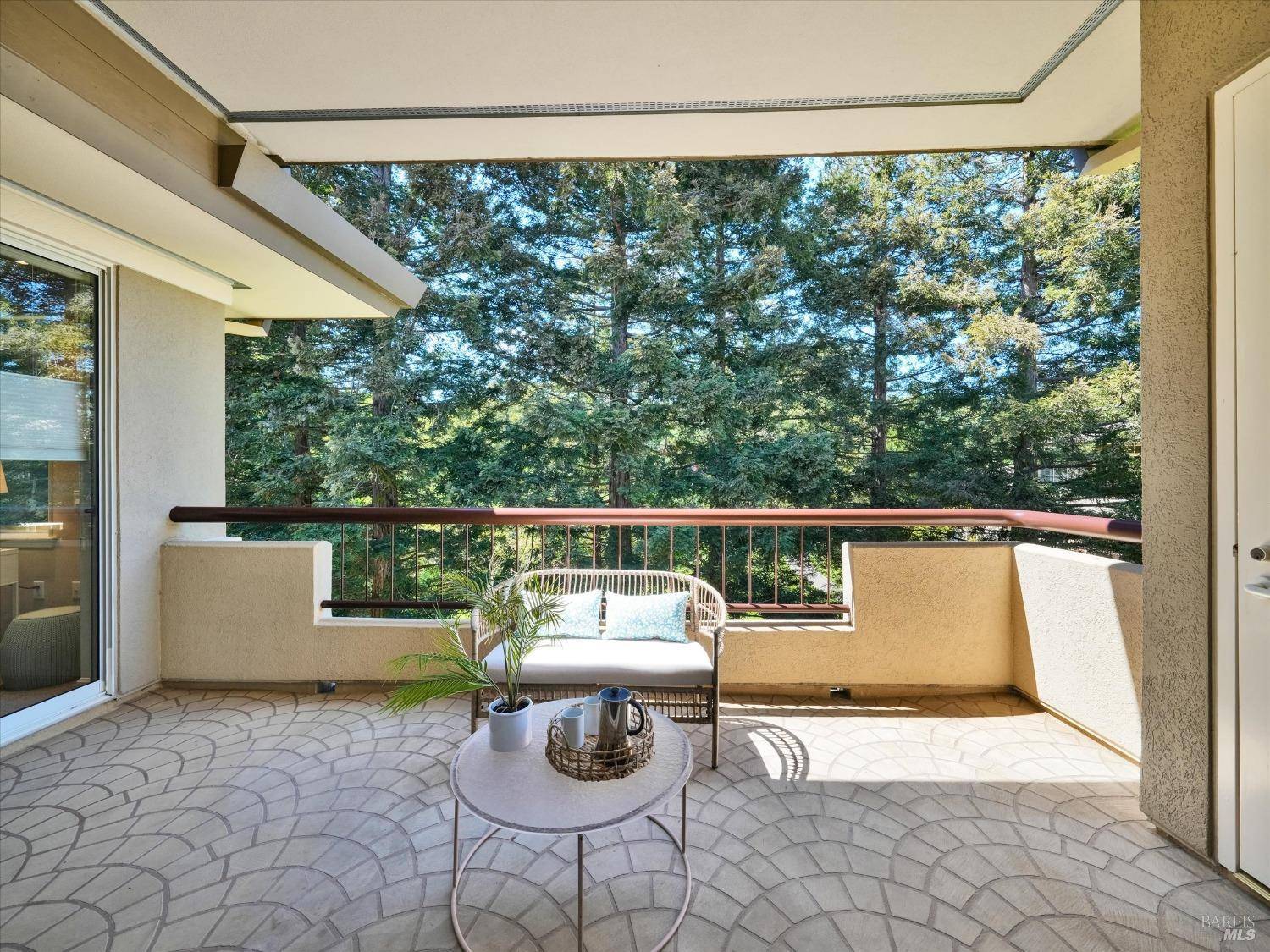 San Rafael, CA 94903,200 Deer Valley RD 3E
